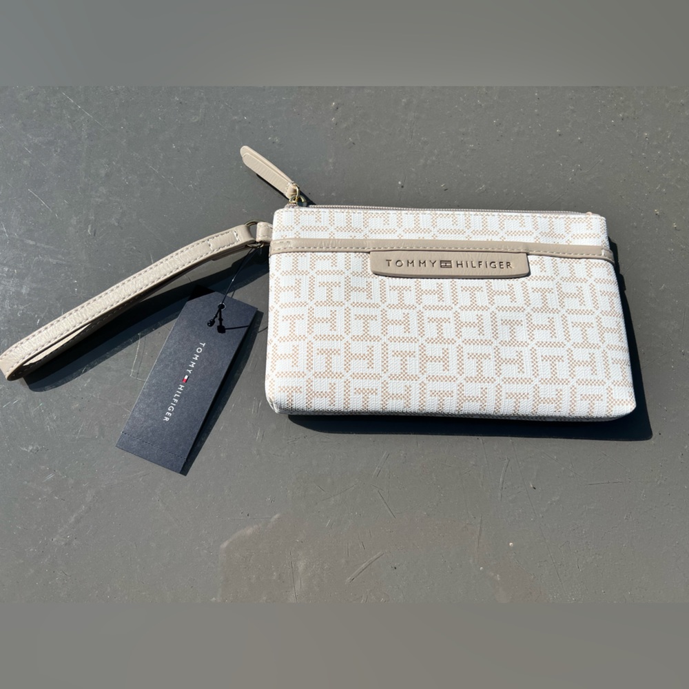 New wristlet